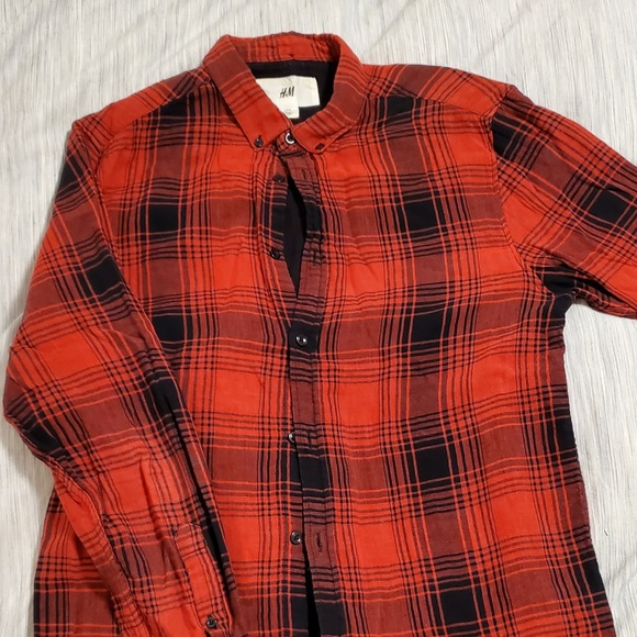 H&M buffalo plaid shirt - Picture 1 of 4